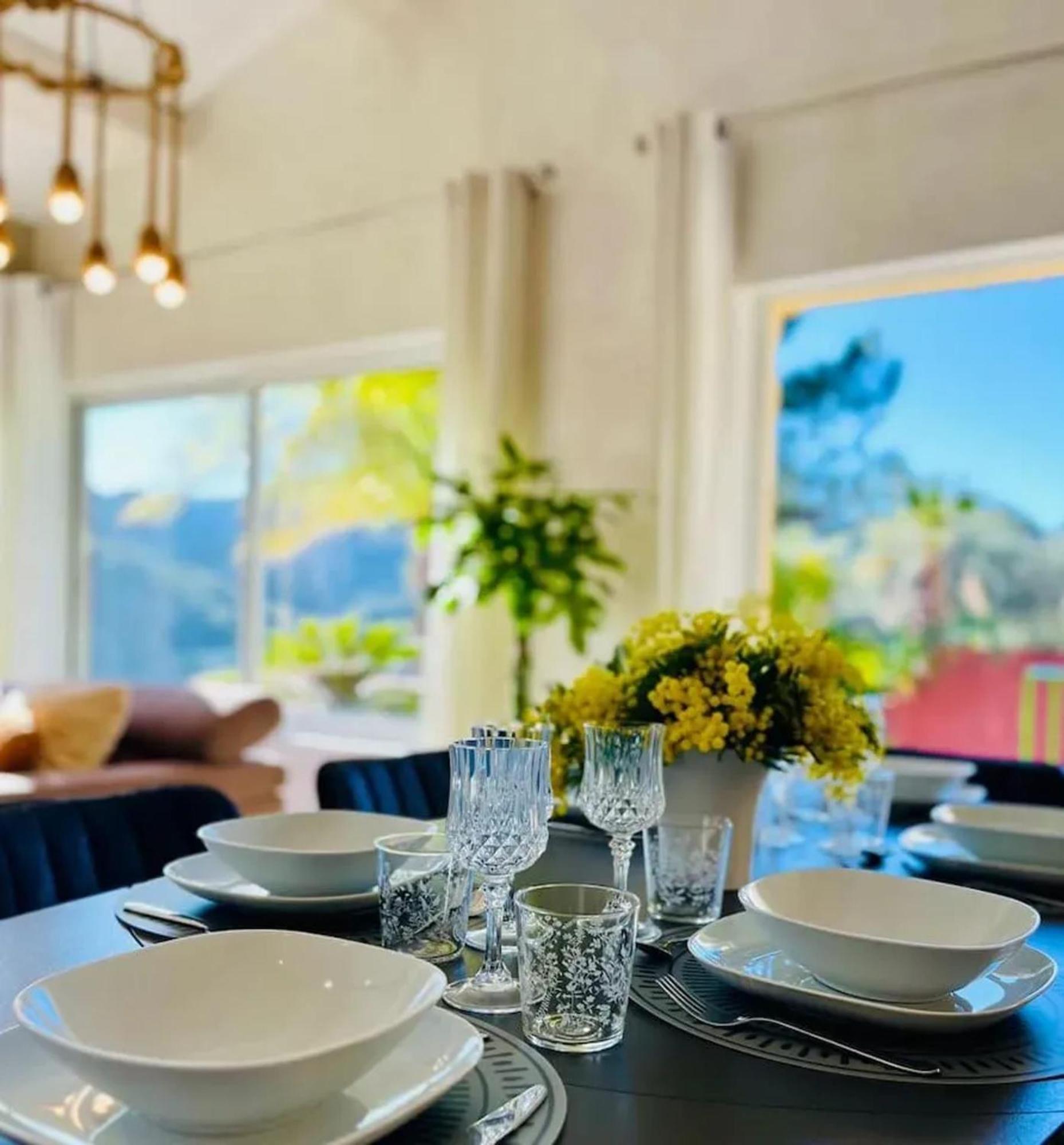 Maison Conviviale A Avec Piscine A Debordement *
